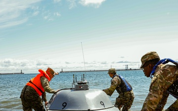 U.S. Navy Seamen and U.S. Army Soldiers Launch USV's for Arcane Thunder 25