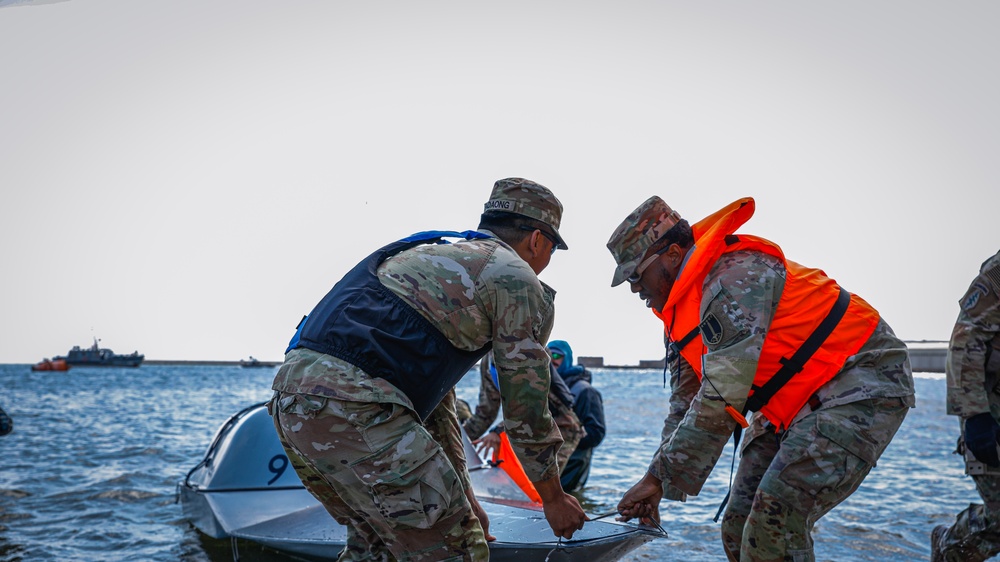 U.S. Navy Seamen and U.S. Army Soldiers Launch USV's for Arcane Thunder 25