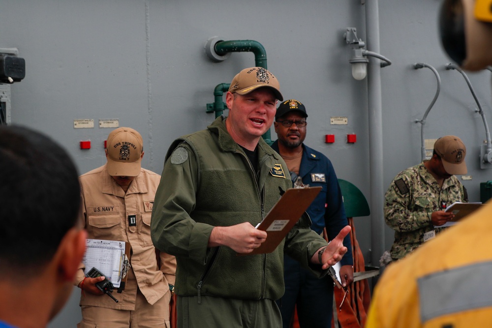 Tripoli Sailors Conduct Flight Deck Fire-Fighting Drill