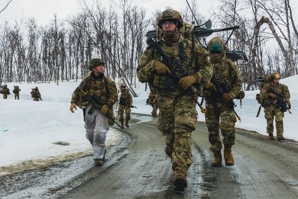 Swift Response 25 | U.S. Marines, 82nd Airborne Division Train with Norwegian Soldiers in Norway