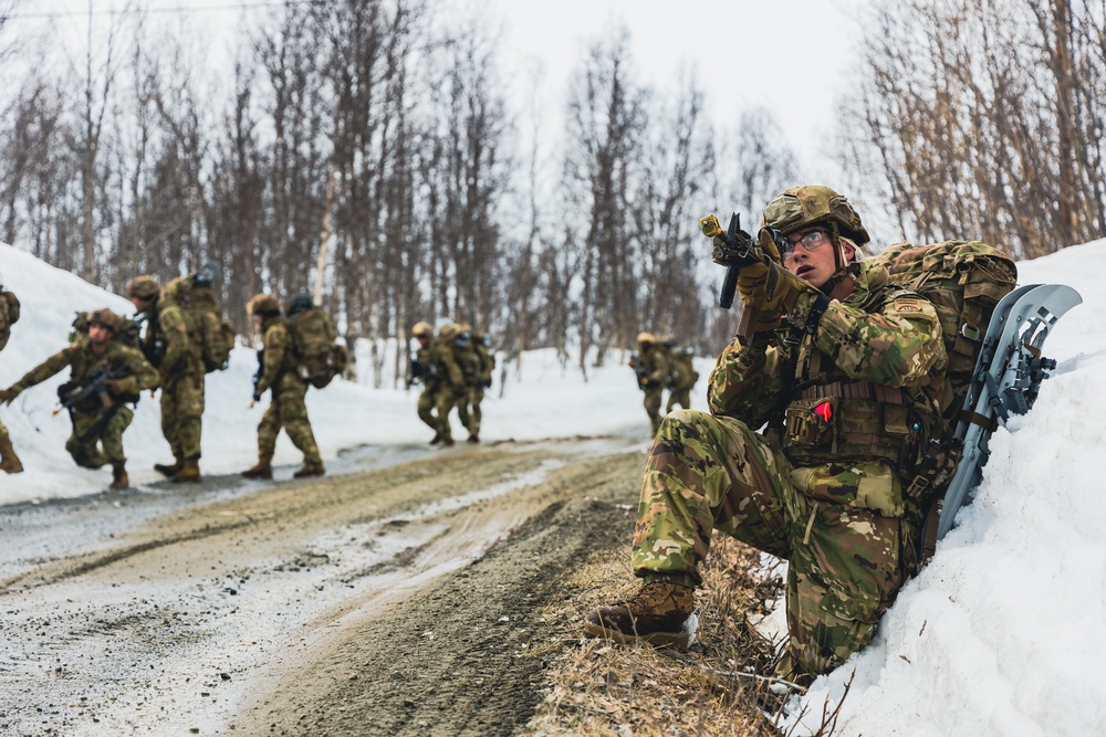 Swift Response 25 | U.S. Marines, 82nd Airborne Division Train in Norway