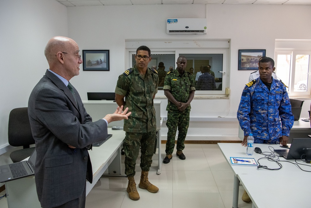 OE25 - Ambassador Robert Scott Visit