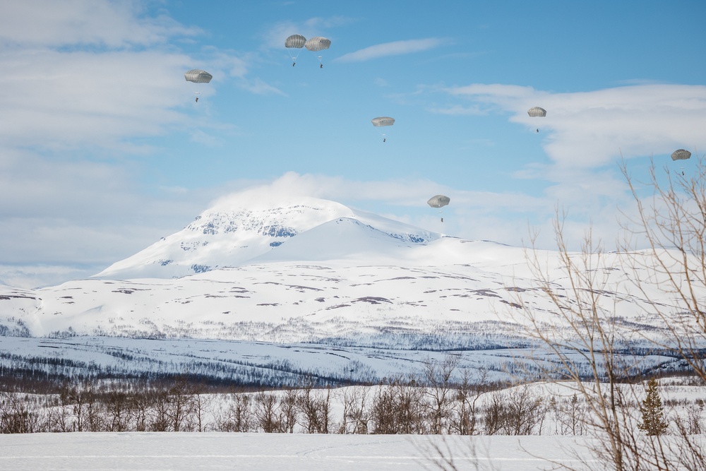 Swift Response 25 | U.S. Marines, 82nd Airborne Division Train with Norwegians in Norway
