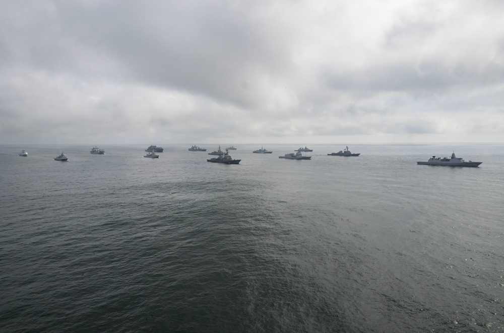USS Thomas Hudner (DDHG 116) Participates in Formidable Shield 2025