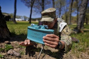 White Claymore, Overall Radio Piece