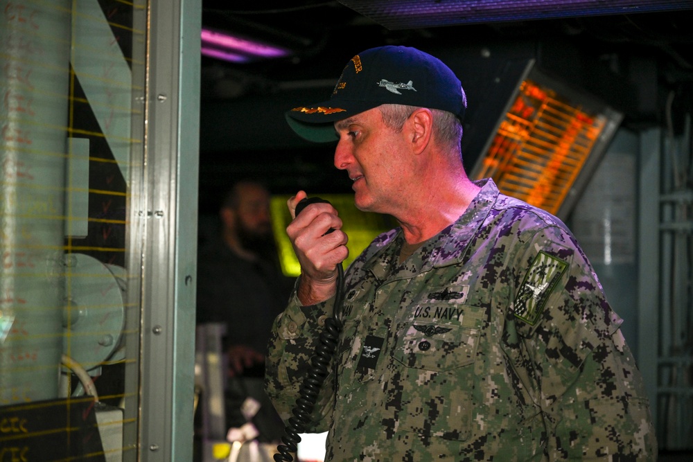 Commander, Task Force 64 Visits USS Thomas Hudner (DDG 116)