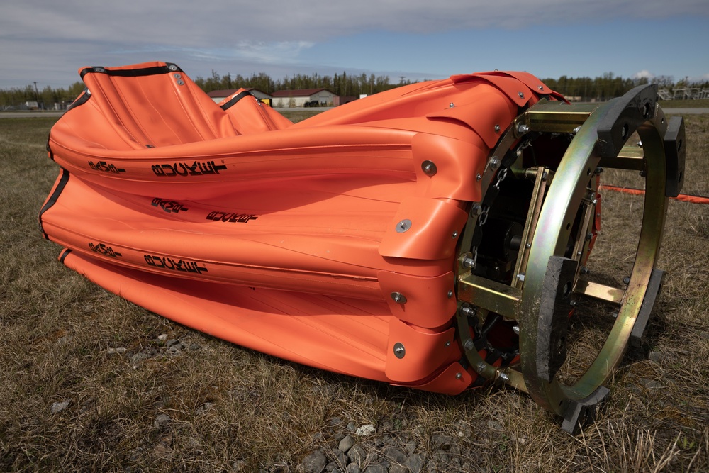 Alaska Army National Guard aviators hone fire suppression skills