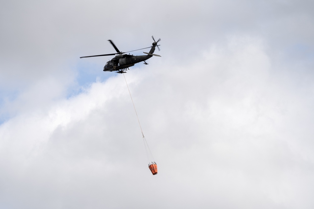 Alaska Army National Guard aviators hone fire suppression skills