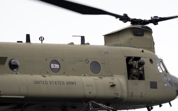 Alaska Army National Guard aviators hone fire suppression skills