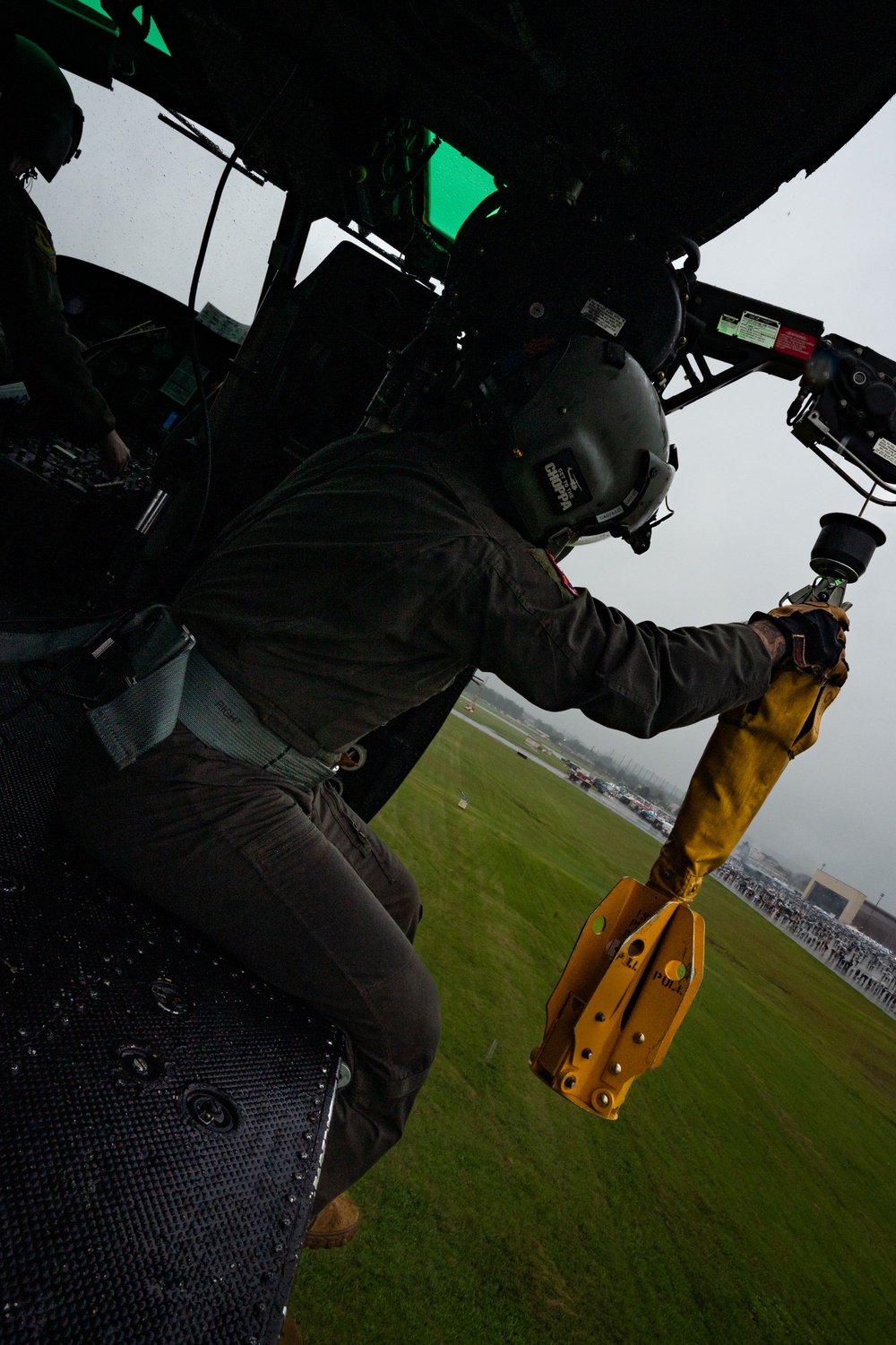 UH-1N Hueys perform for the last time at 2025 Japanese-American Friendship Festival