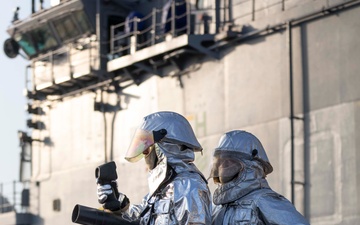 Kearsarge Sailors Conduct Flight Deck Firefighting