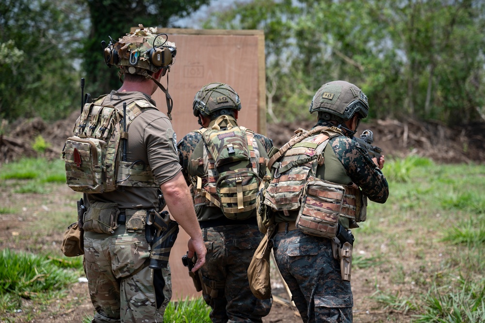 U.S. SOF practice approach tactics for CG25