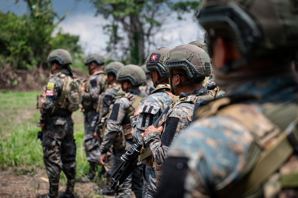 U.S. SOF practice approach tactics for CG25