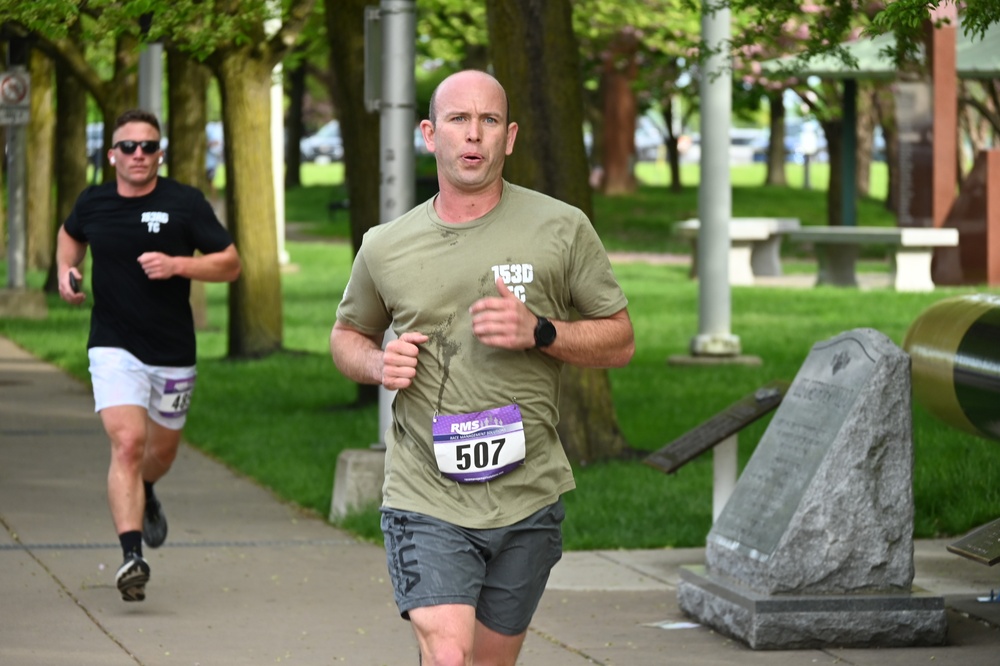 NY National Guardsmen Run WNY Armed Forces Day 5K
