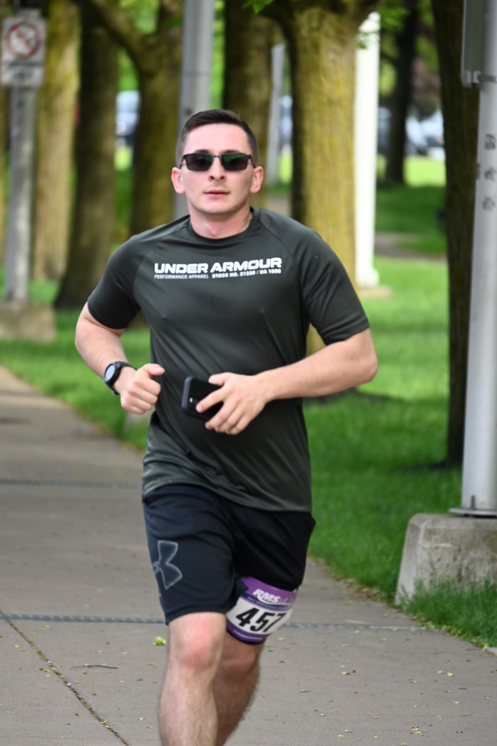 NY National Guardsmen Run WNY Armed Forces Day 5K