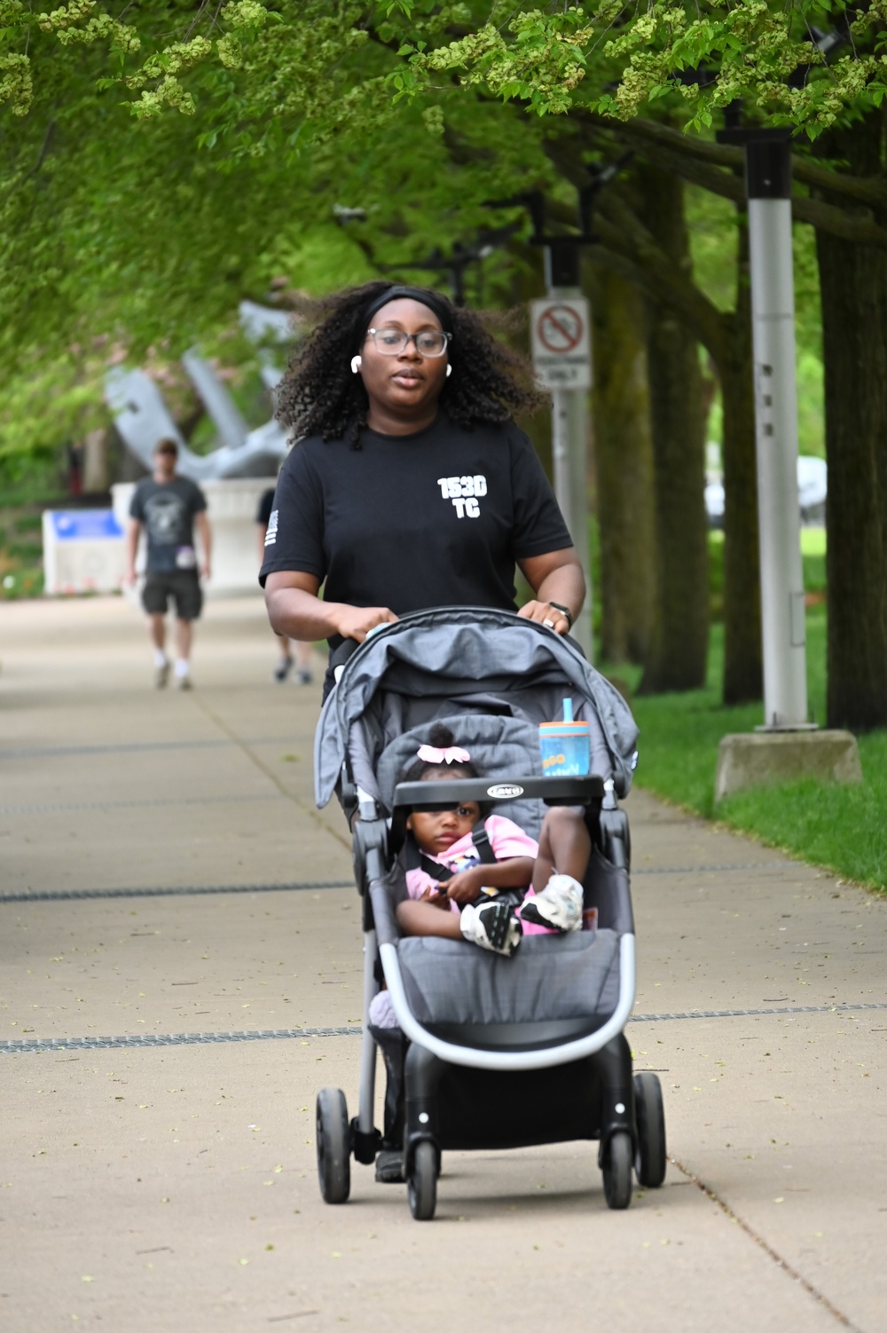 NY National Guardsmen Run WNY Armed Forces Day 5K