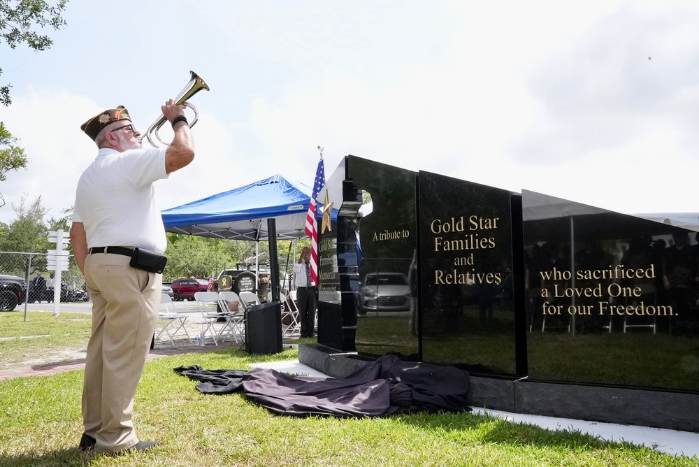 SOUTHCOM joins South Florida community for Gold Star Families Memorial Monument dedication