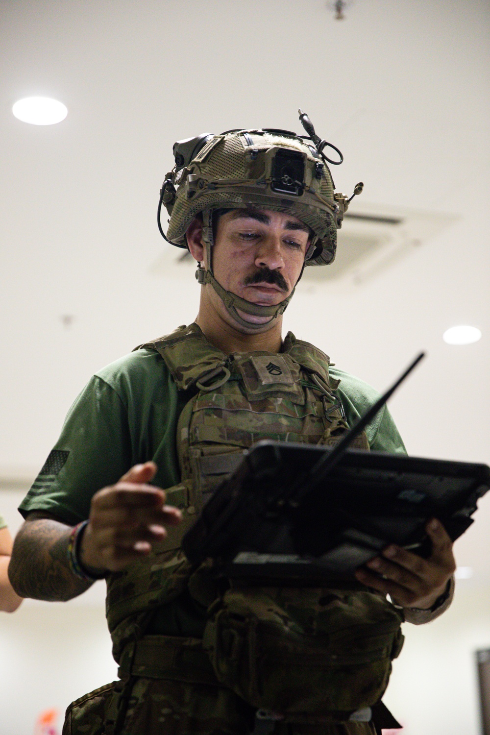 The US and SAF EOD hand entry training