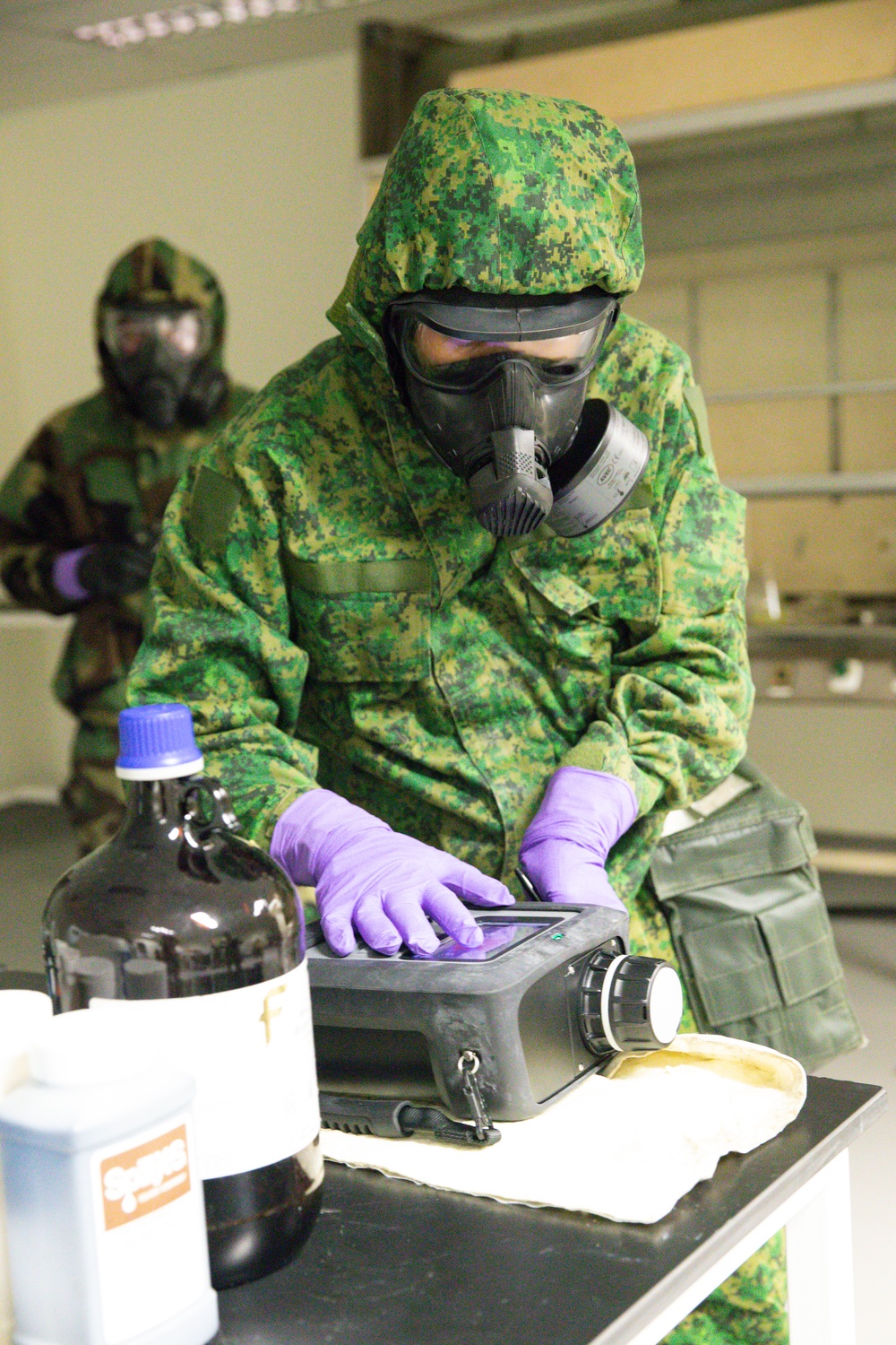 The US trains with SAF on CBRN chemical lanes