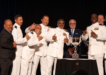 Navy foodservice awards presented in Chicago