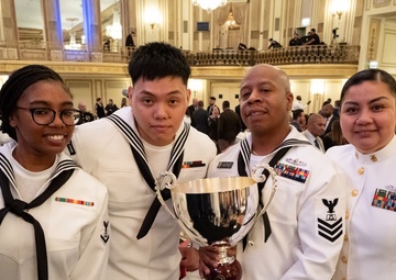 Navy foodservice awards presented in Chicago