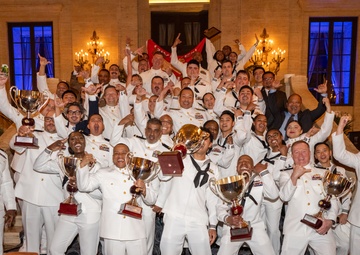 Navy foodservice awards presented in Chicago