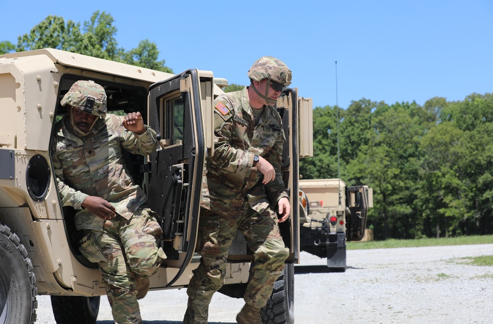 301st HHD embarks on convoy operations and ground-guidance training in VTS-Milan