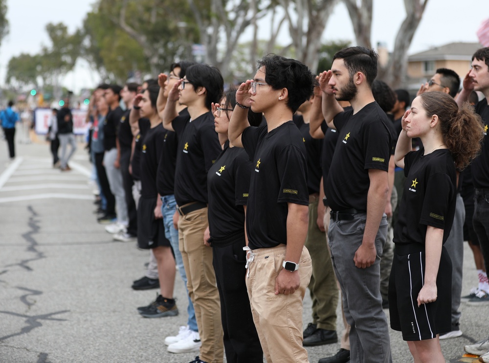 Mass Enlistment at Armed Forces Day Parade