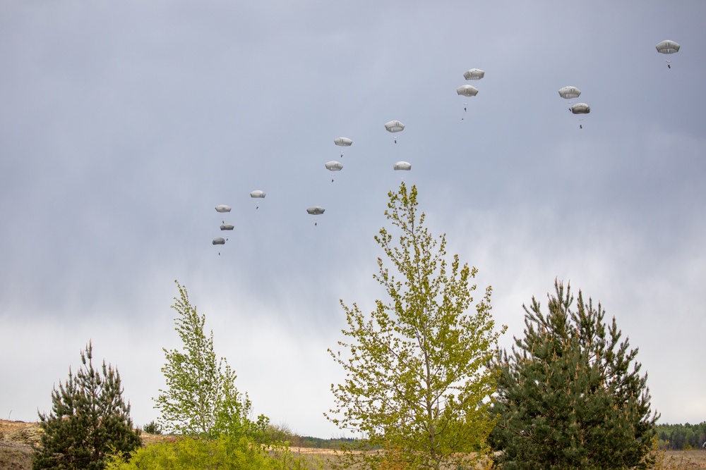 United in the sky: 173rd Airborne Brigade jumps into joint training