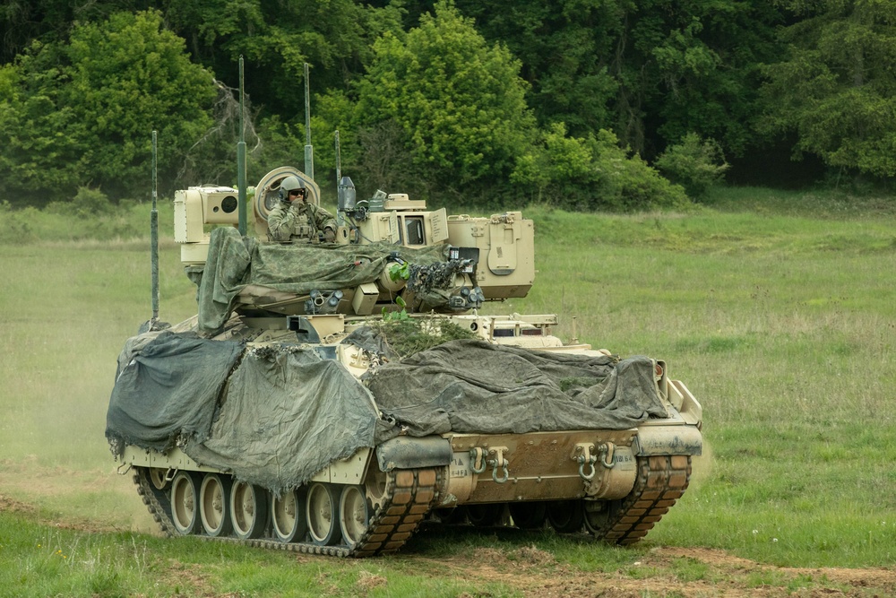 M2A3 Bradley staging for simulated assault