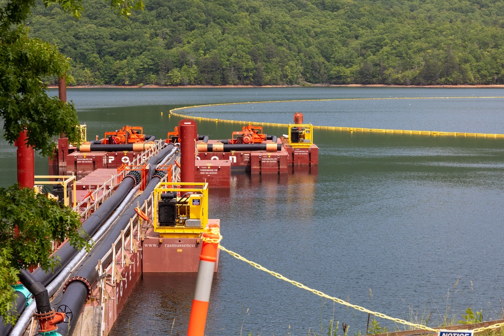 USACE Director of Contracting site visits to Hurricane Helene Recovery locations