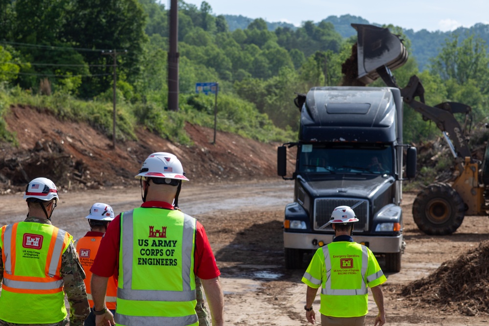 USACE Director of Contracting site visits to Hurricane Helene Recovery locations