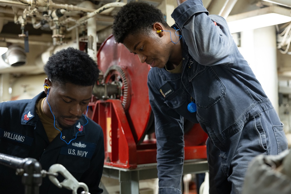 Curtis Wilbur Conducts Mobility-Engineering Drill