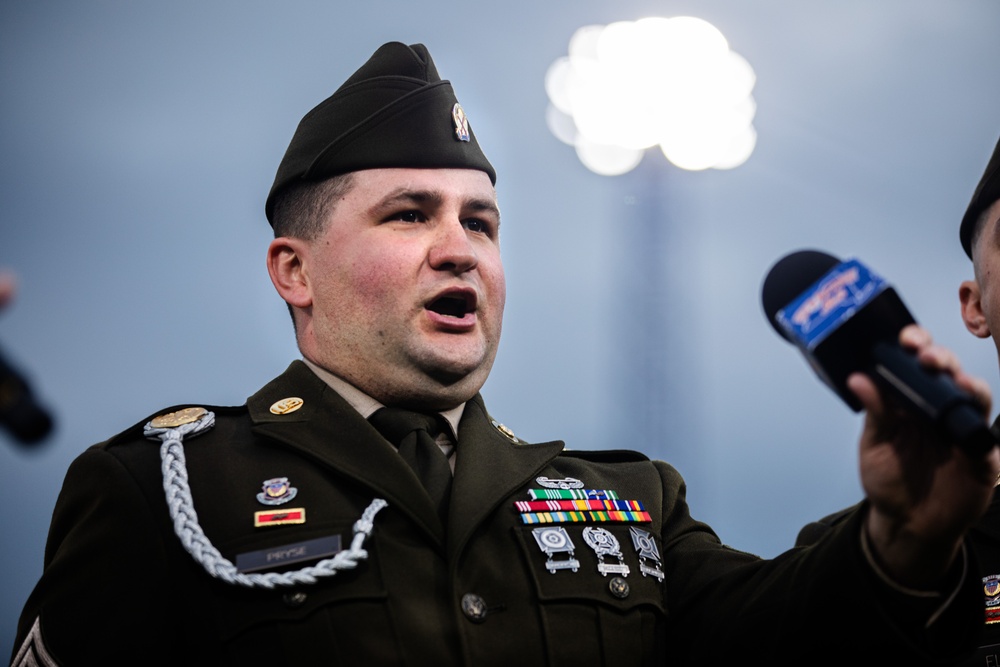 10th Mountain Division Barbershop Quartet Performs in the Syracuse Mets Armed Forces Day