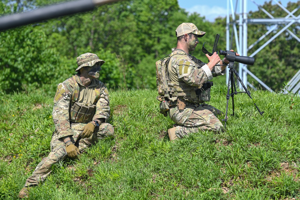 148th Air Support Operations Squadron TACP Airmen Conduct Field Reconnaissance Exercise