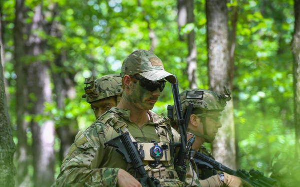 148th Air Support Operations Squadron TACP Airmen Conduct Field Reconnaissance Exercise
