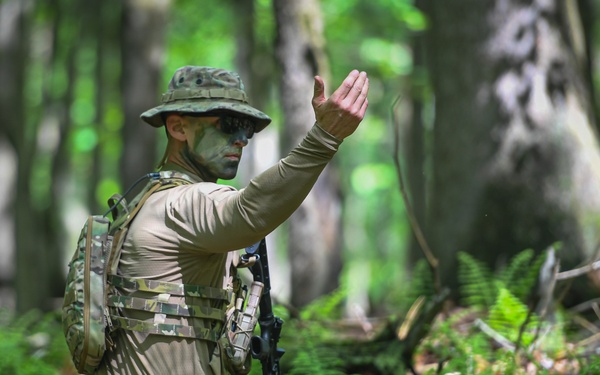 148th Air Support Operations Squadron TACP Airmen Conduct Field Reconnaissance Exercise