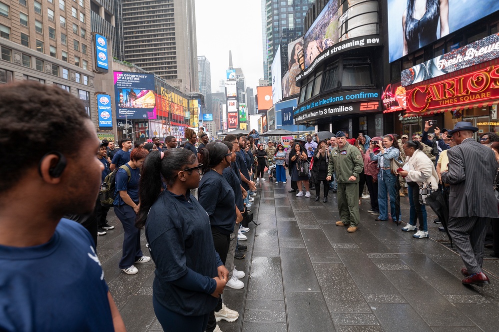 AFRS Commander performs NYC DEP swear-in