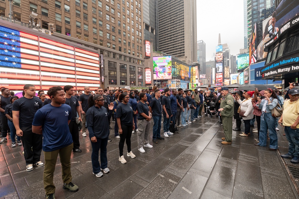 AFRS Commander performs NYC DEP swear-in