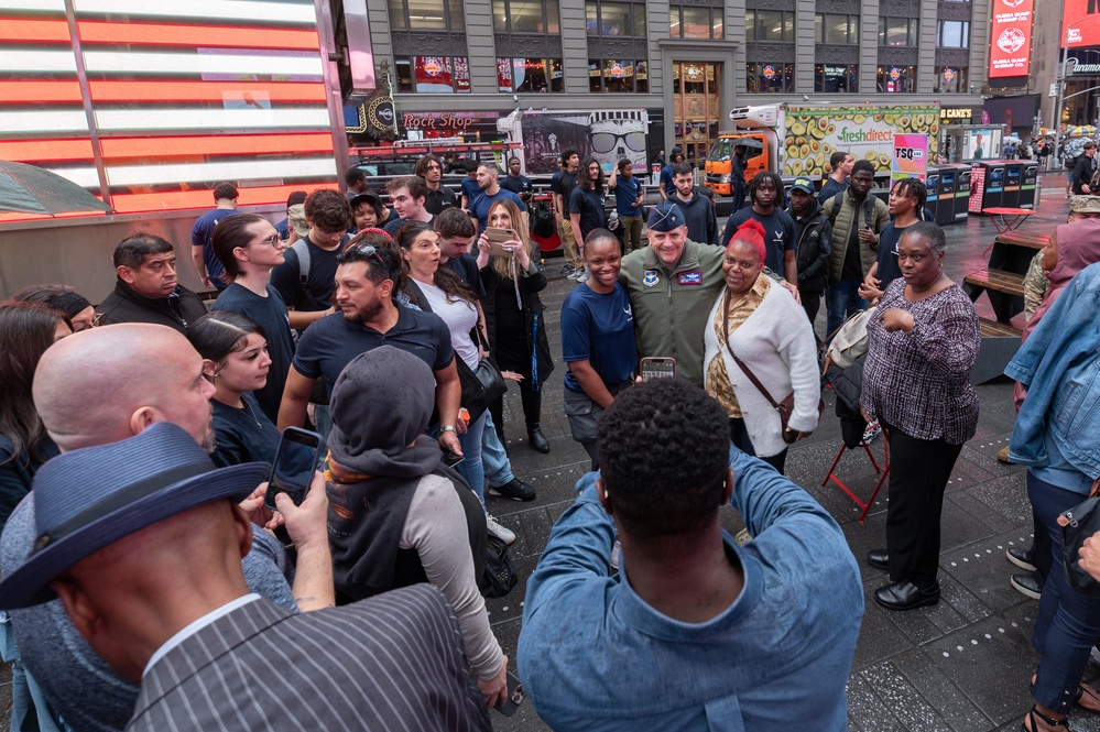 AFRS Commander performs NYC DEP swear-in