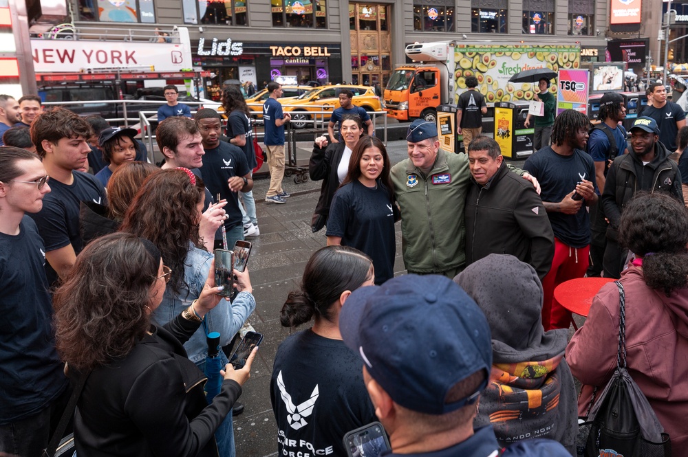 AFRS Commander performs NYC DEP swear-in