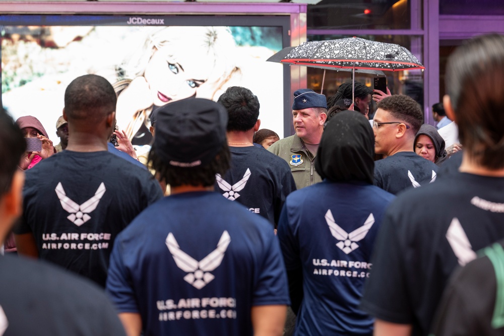 AFRS Commander performs NYC DEP swear-in