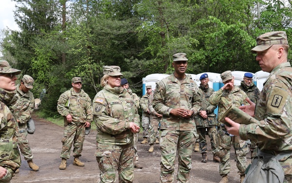 CSM Voller Briefs DVs