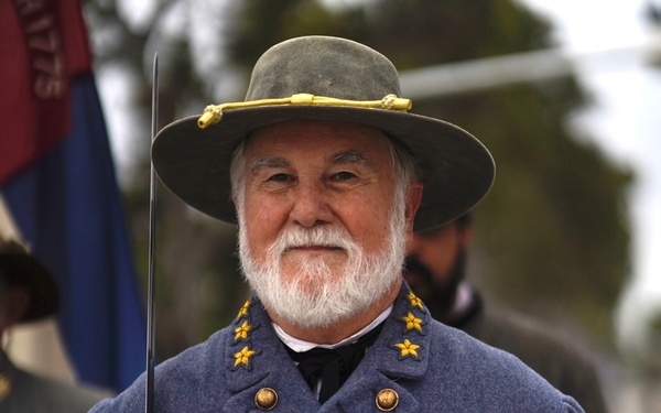 Sons of the American Revolution and the1st North Carolina Civil War Re-enactors Honor Veterans
