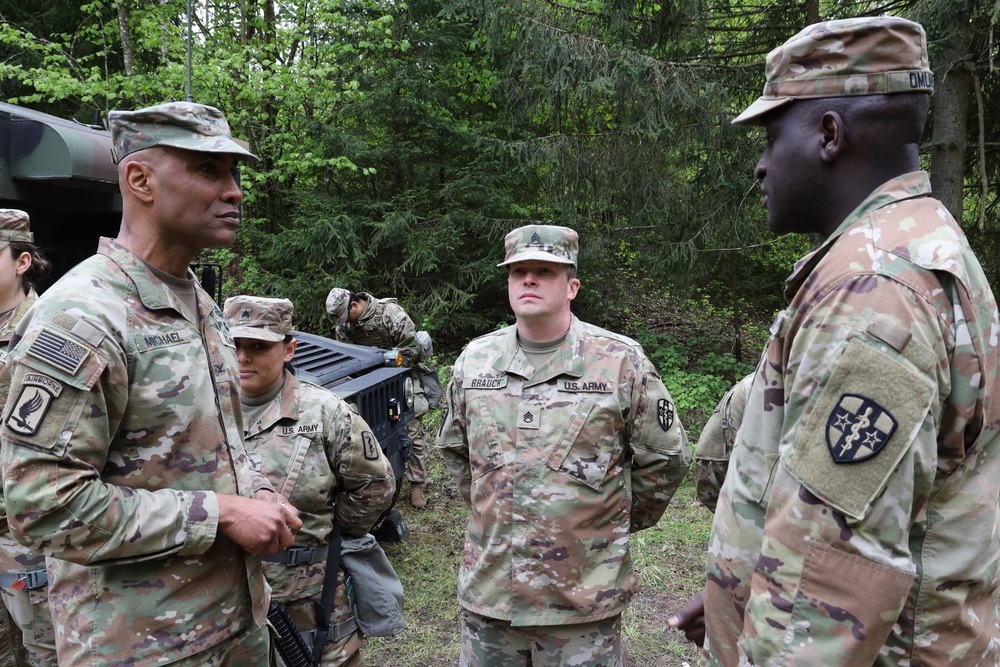 Soldier receives Challenge Coin