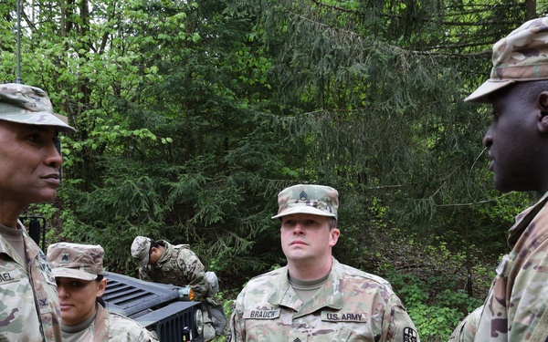 Soldier receives Challenge Coin