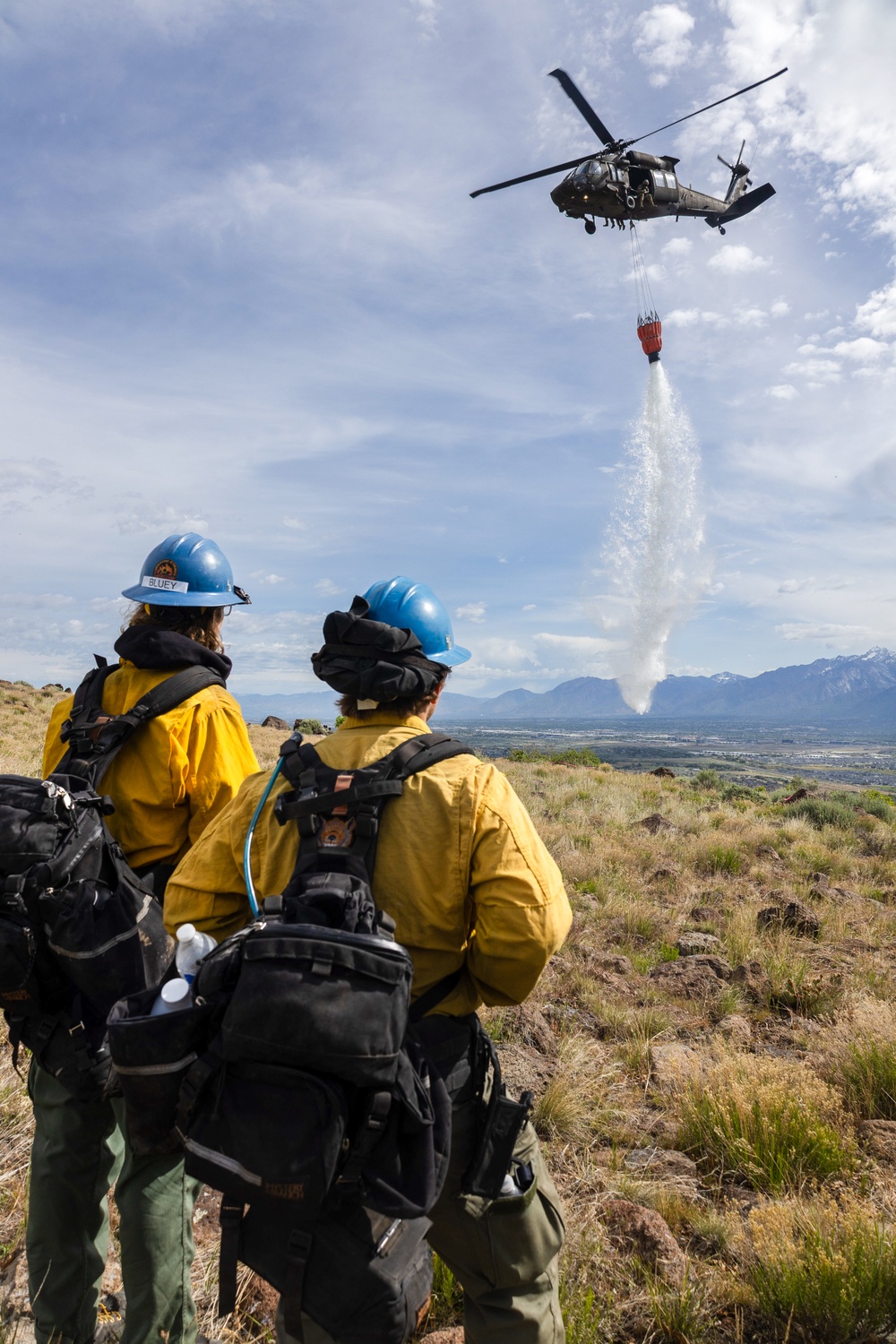 Unified Fire Authority and 2-211th Aviation Regiment perform wildland fire suppression training