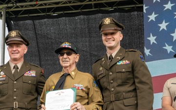 100 Year Old Yankee Division Veteran Recieves Bronze Star