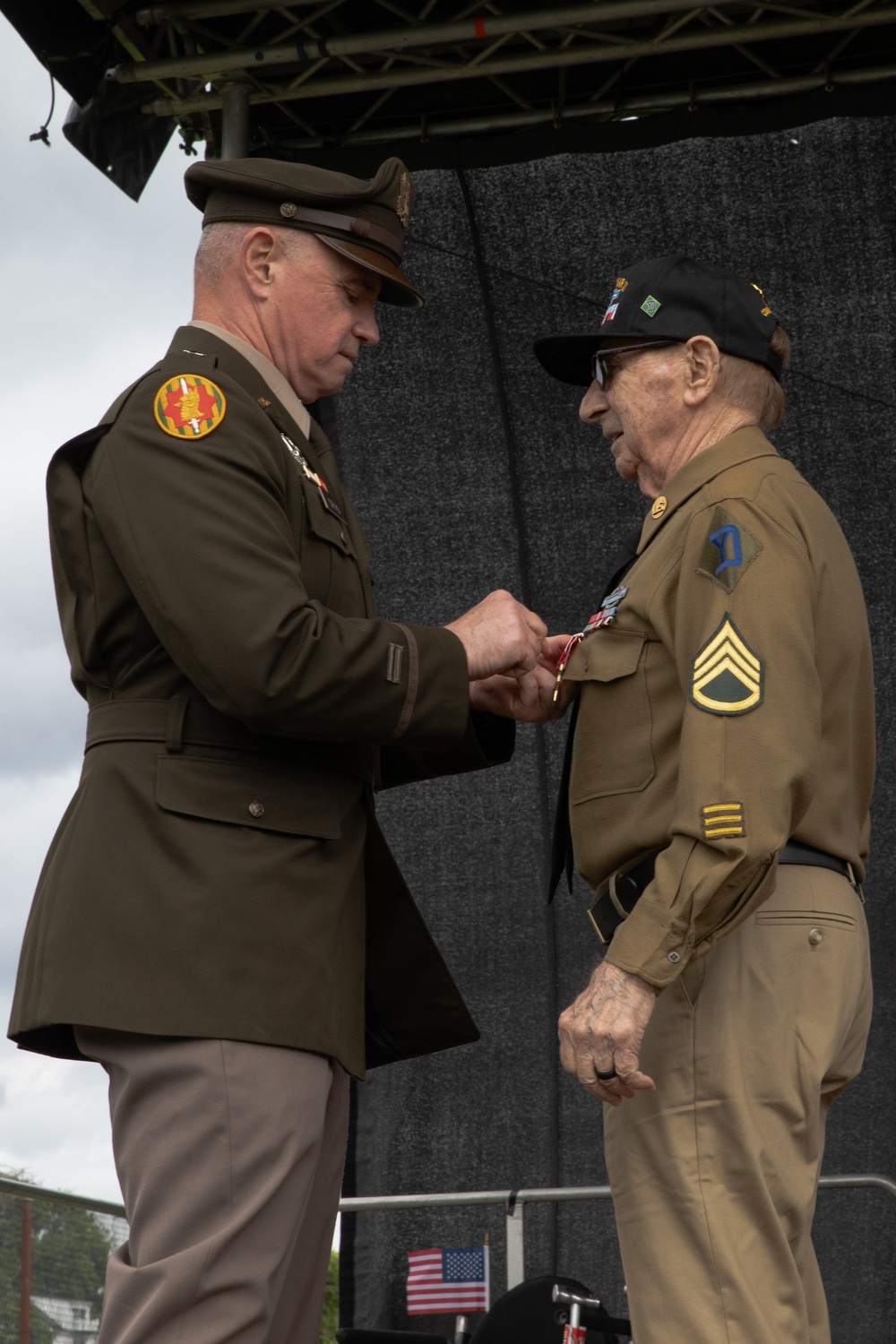 100 Year Old Yankee Division Veteran Recieves Bronze Star