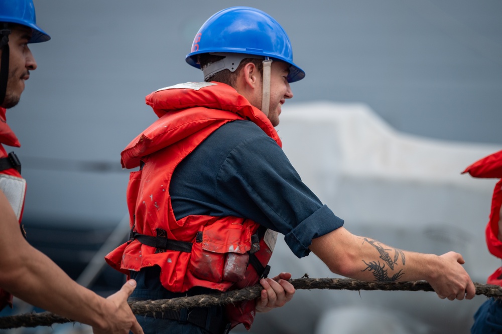 USS Gridley Underway Replenishment